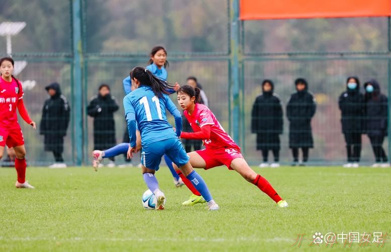 开云官方：中国女足到访杭州 点亮校园女孩足球梦想